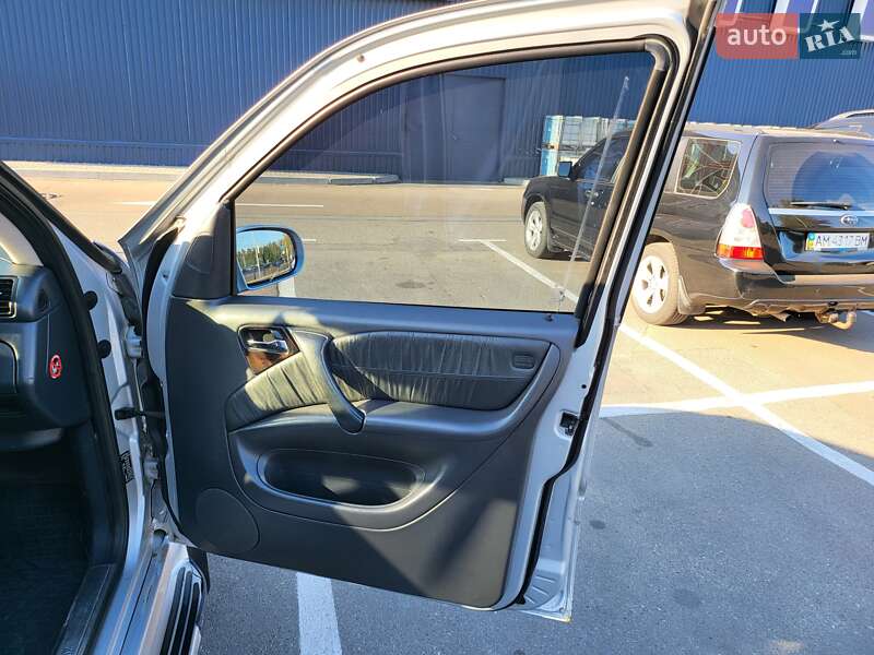 Позашляховик / Кросовер Mercedes-Benz M-Class 2004 в Києві