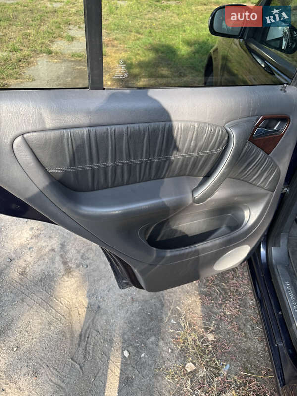 Позашляховик / Кросовер Mercedes-Benz M-Class 2001 в Чорнухах