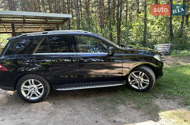 Позашляховик / Кросовер Mercedes-Benz M-Class 2012 в 