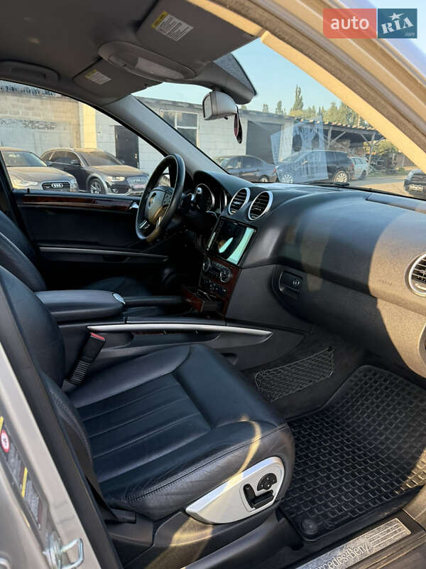 Внедорожник / Кроссовер Mercedes-Benz M-Class 2005 в Ровно