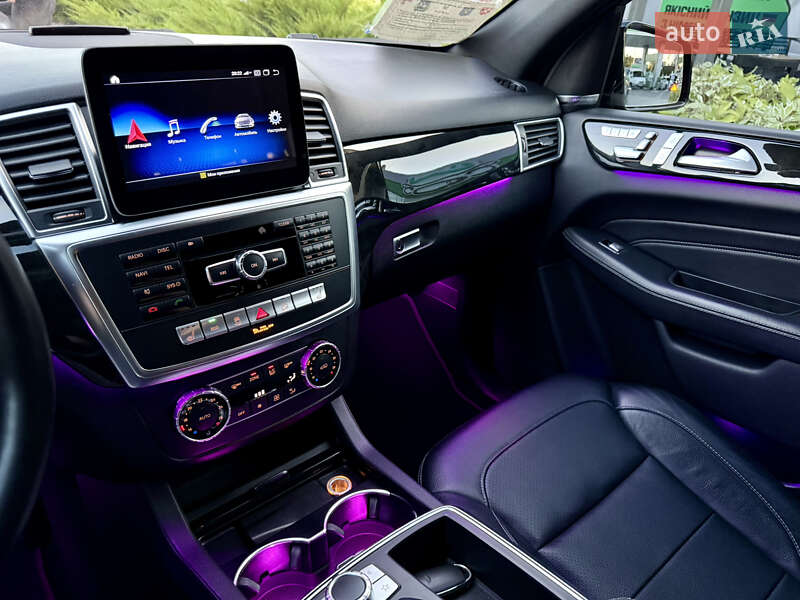 Внедорожник / Кроссовер Mercedes-Benz M-Class 2014 в Киеве
