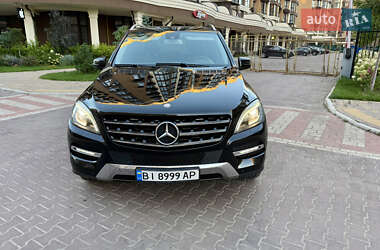 Позашляховик / Кросовер Mercedes-Benz M-Class 2013 в 