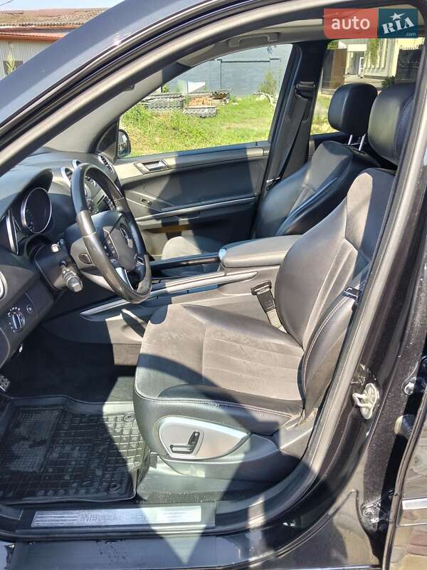 Внедорожник / Кроссовер Mercedes-Benz M-Class 2006 в Костополе