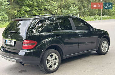 Позашляховик / Кросовер Mercedes-Benz M-Class 2005 в 