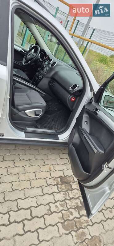 Внедорожник / Кроссовер Mercedes-Benz M-Class 2006 в Дубно