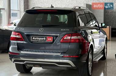 Позашляховик / Кросовер Mercedes-Benz M-Class 2013 в 