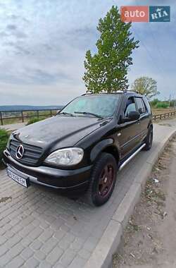 Позашляховик / Кросовер Mercedes-Benz M-Class 2000 в Ямполі