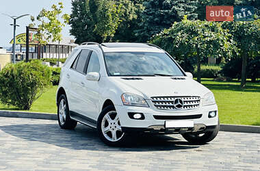 Позашляховик / Кросовер Mercedes-Benz M-Class 2008 в 