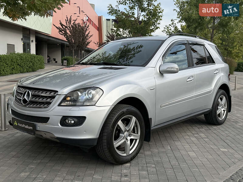 Внедорожник / Кроссовер Mercedes-Benz M-Class 2008 в Киеве