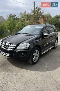 Внедорожник / Кроссовер Mercedes-Benz M-Class 2010 в 