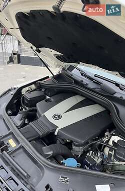Внедорожник / Кроссовер Mercedes-Benz M-Class 2012 в 