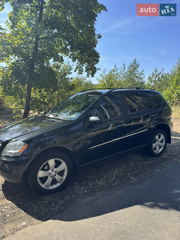 Позашляховик / Кросовер Mercedes-Benz M-Class 2008 в Києві