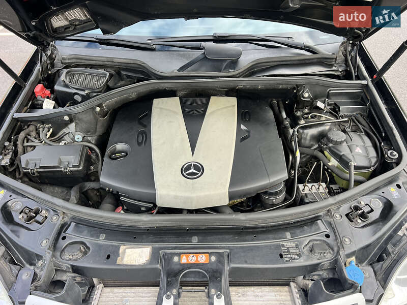 Позашляховик / Кросовер Mercedes-Benz M-Class 2010 в Києві