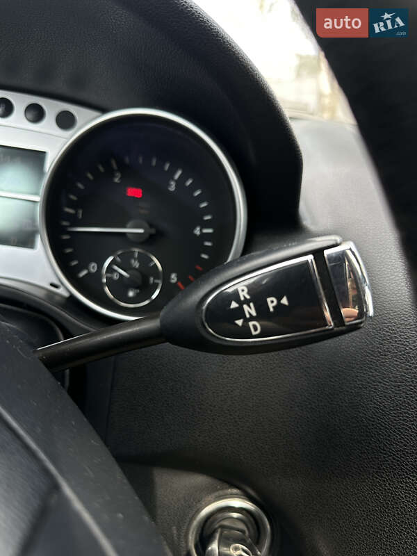 Внедорожник / Кроссовер Mercedes-Benz M-Class 2008 в Могилев-Подольске фото 40 Внедорожник / Кроссовер Mercedes-Benz M-Class 2008 в Могилев-Подольске