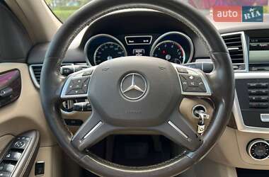 Внедорожник / Кроссовер Mercedes-Benz M-Class 2014 в 