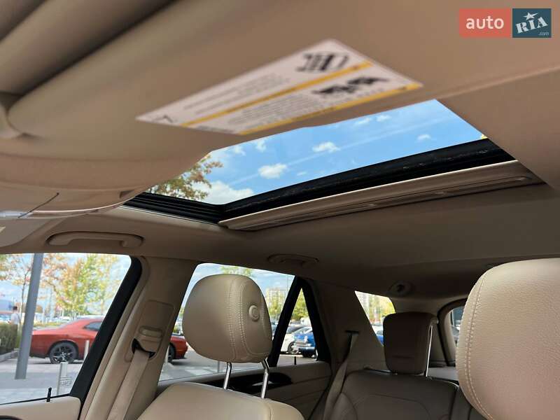 Внедорожник / Кроссовер Mercedes-Benz M-Class 2014 в Киеве