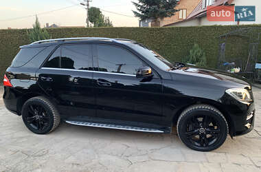 Позашляховик / Кросовер Mercedes-Benz M-Class 2012 в 