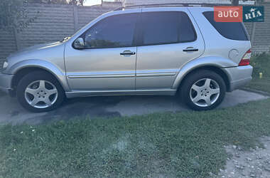 Позашляховик / Кросовер Mercedes-Benz M-Class 2004 в 