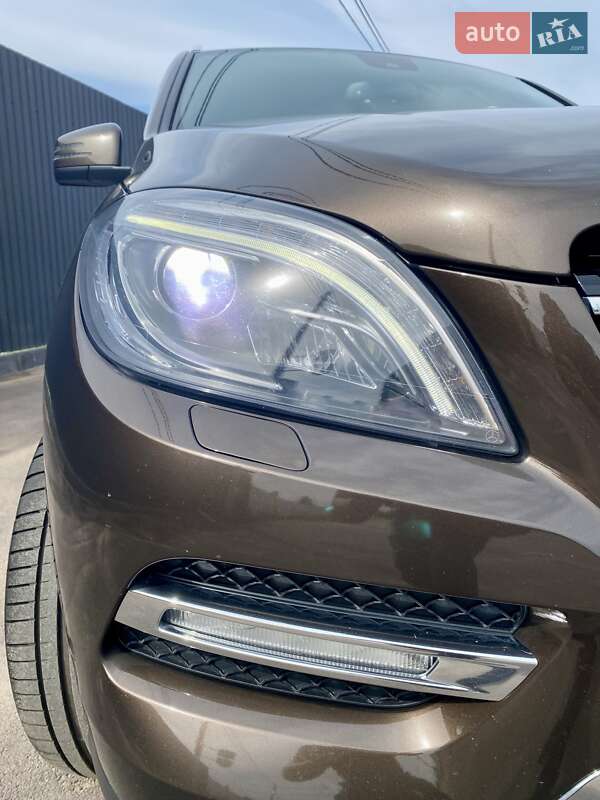 Внедорожник / Кроссовер Mercedes-Benz M-Class 2012 в Борисполе
