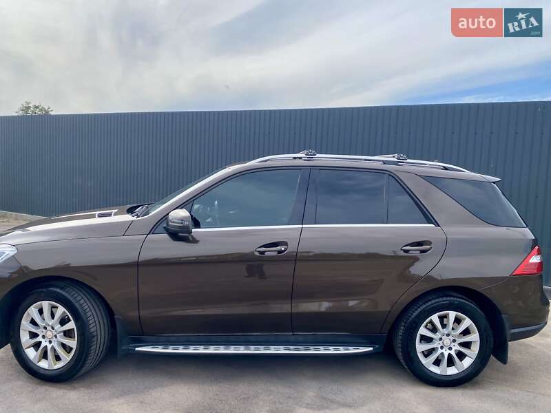 Внедорожник / Кроссовер Mercedes-Benz M-Class 2012 в Борисполе