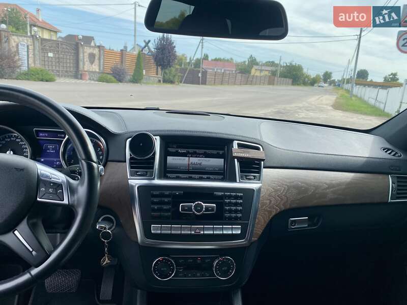 Внедорожник / Кроссовер Mercedes-Benz M-Class 2012 в Борисполе