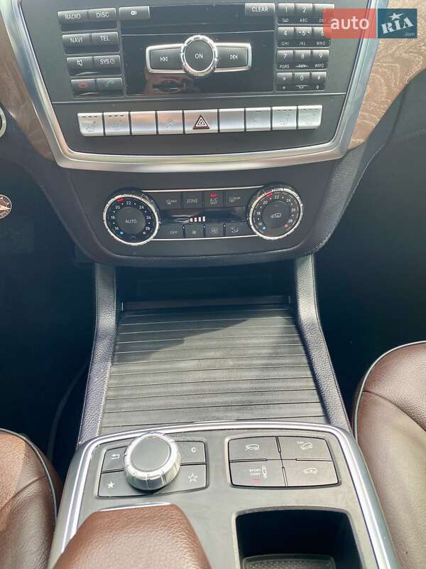 Внедорожник / Кроссовер Mercedes-Benz M-Class 2012 в Борисполе