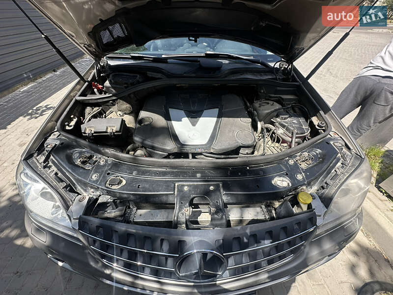 Внедорожник / Кроссовер Mercedes-Benz M-Class 2007 в Ивано-Франковске