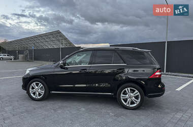 Внедорожник / Кроссовер Mercedes-Benz M-Class 2012 в 