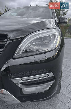 Внедорожник / Кроссовер Mercedes-Benz M-Class 2012 в 