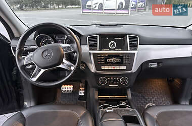 Внедорожник / Кроссовер Mercedes-Benz M-Class 2012 в 