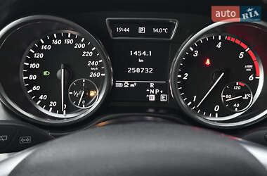 Внедорожник / Кроссовер Mercedes-Benz M-Class 2012 в 