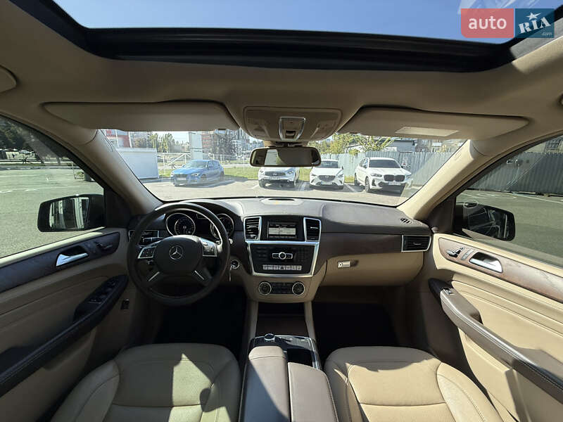Позашляховик / Кросовер Mercedes-Benz M-Class 2013 в Харкові