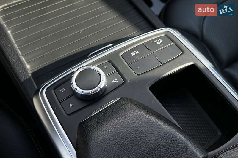 Внедорожник / Кроссовер Mercedes-Benz M-Class 2013 в Львове