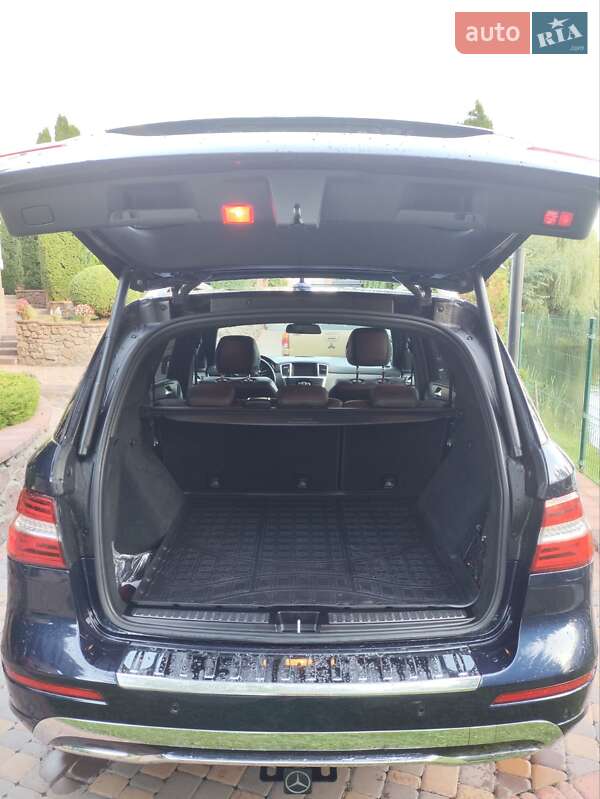 Внедорожник / Кроссовер Mercedes-Benz M-Class 2013 в Киеве