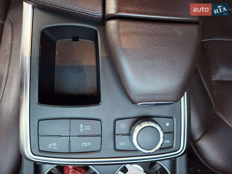 Внедорожник / Кроссовер Mercedes-Benz M-Class 2013 в Киеве