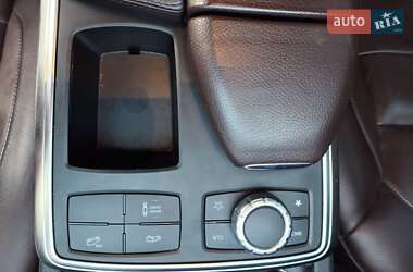 Позашляховик / Кросовер Mercedes-Benz M-Class 2013 в 