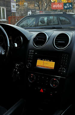 Внедорожник / Кроссовер Mercedes-Benz M-Class 2010 в 
