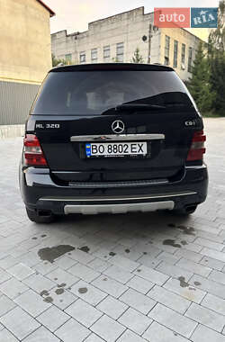 Внедорожник / Кроссовер Mercedes-Benz M-Class 2005 в 