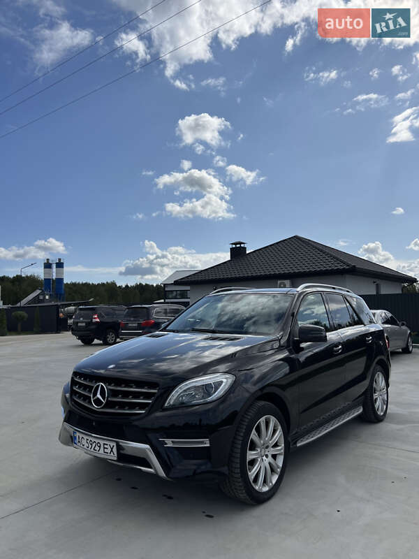 Позашляховик / Кросовер Mercedes-Benz M-Class 2013 в Камені-Каширському