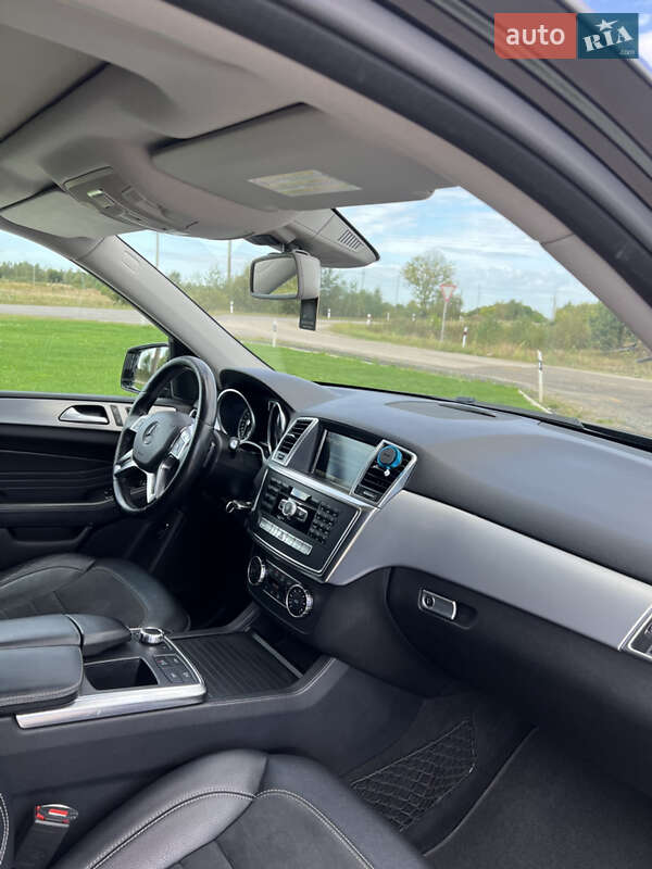 Позашляховик / Кросовер Mercedes-Benz M-Class 2013 в Камені-Каширському