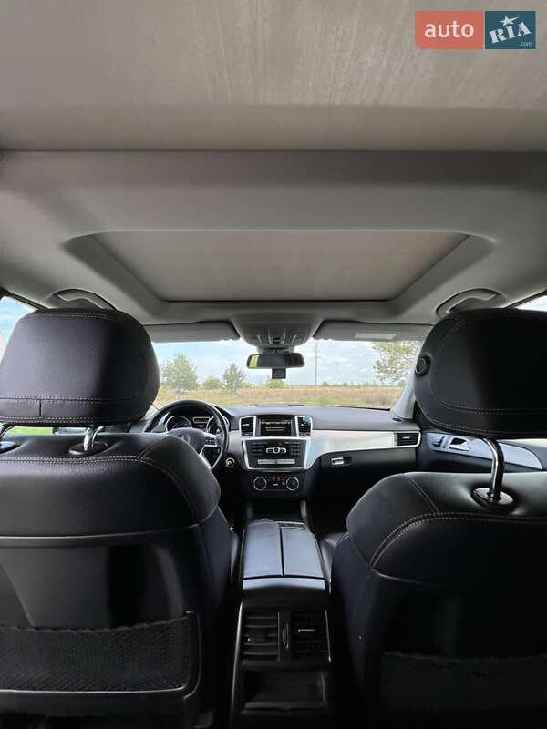 Позашляховик / Кросовер Mercedes-Benz M-Class 2013 в Камені-Каширському