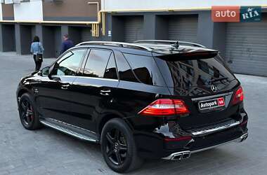 Внедорожник / Кроссовер Mercedes-Benz M-Class 2012 в 