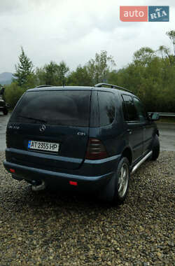 Позашляховик / Кросовер Mercedes-Benz M-Class 2003 в 