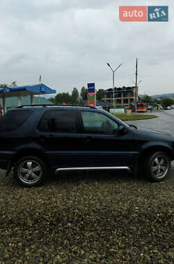 Позашляховик / Кросовер Mercedes-Benz M-Class 2003 в 