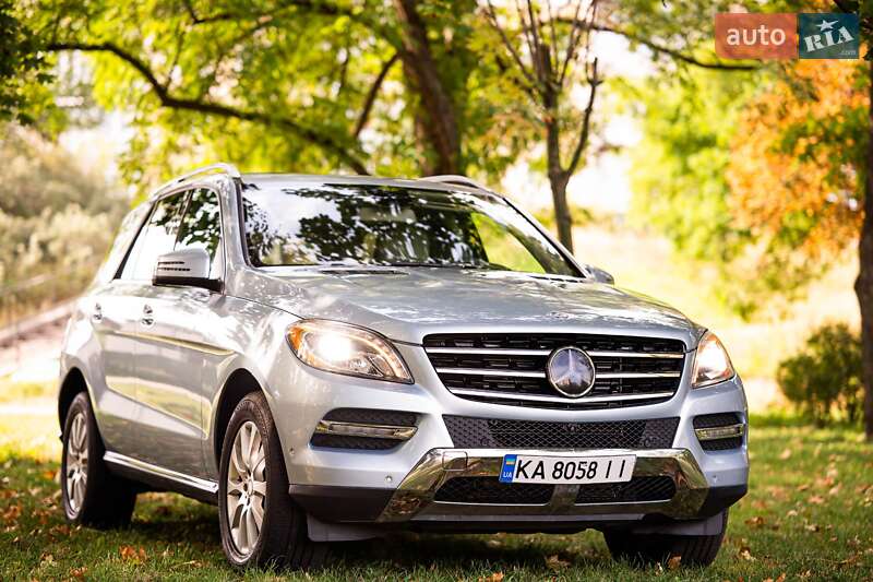 Позашляховик / Кросовер Mercedes-Benz M-Class 2015 в Києві