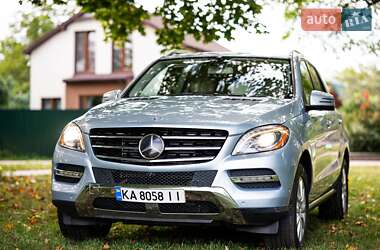 Позашляховик / Кросовер Mercedes-Benz M-Class 2015 в 