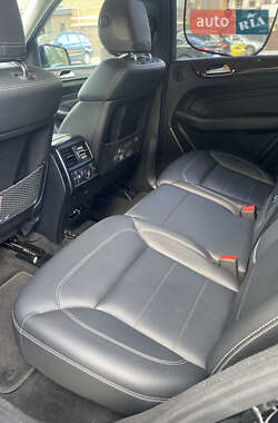 Позашляховик / Кросовер Mercedes-Benz M-Class 2012 в 