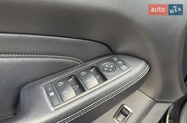 Внедорожник / Кроссовер Mercedes-Benz M-Class 2013 в 
