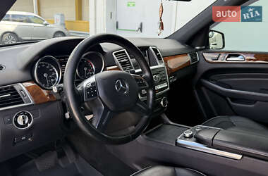 Внедорожник / Кроссовер Mercedes-Benz M-Class 2013 в 
