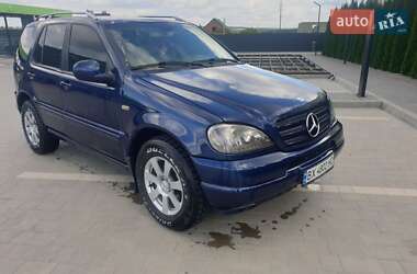 Позашляховик / Кросовер Mercedes-Benz M-Class 2001 в 